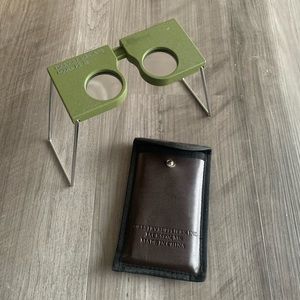 Pocket Stereoscope 2x Medal Frame w/Folding Legs & Case